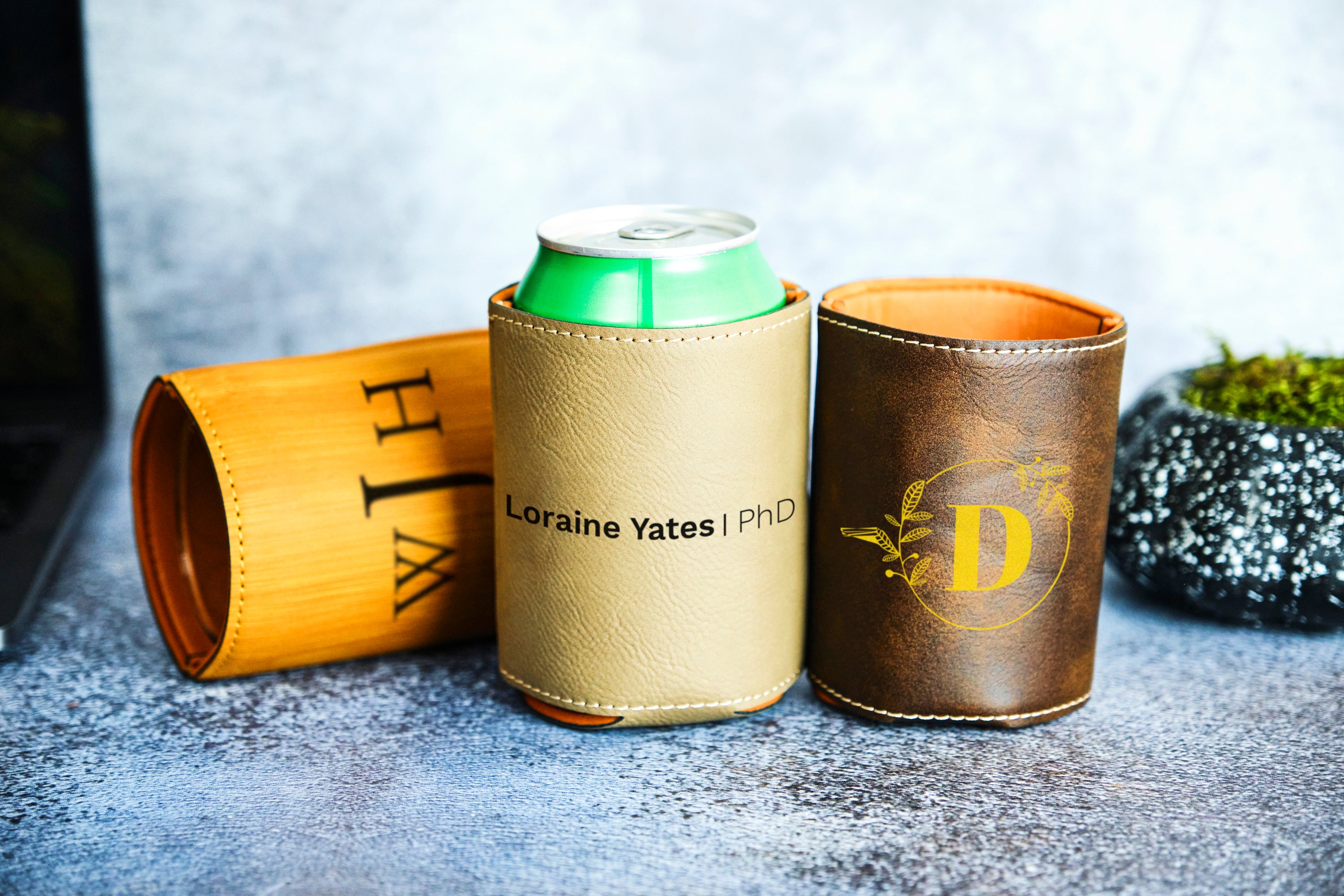 BEVERAGE HOLDER